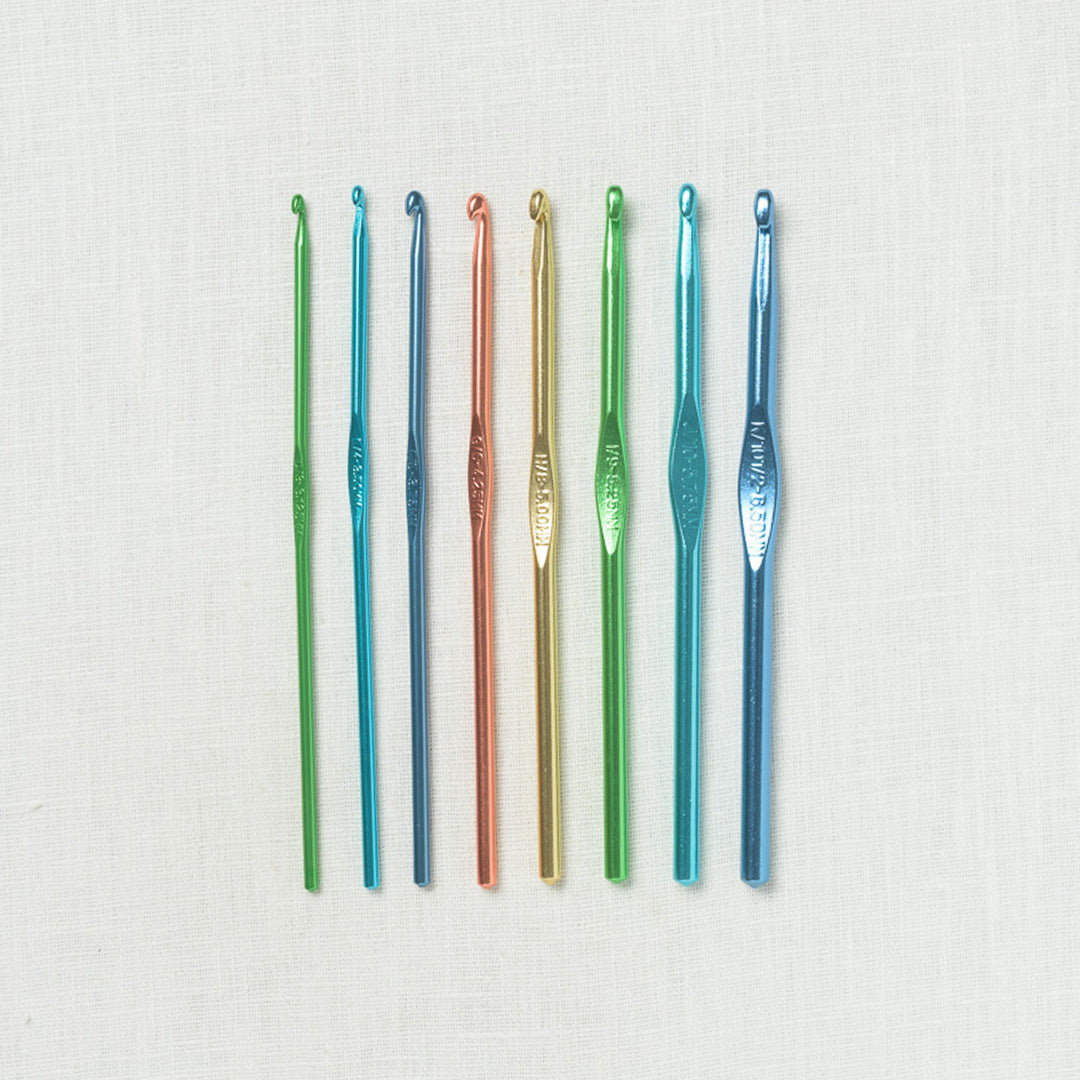 Boye Tapered Throat Anodized Aluminum Crochet Hook Set – Wool and