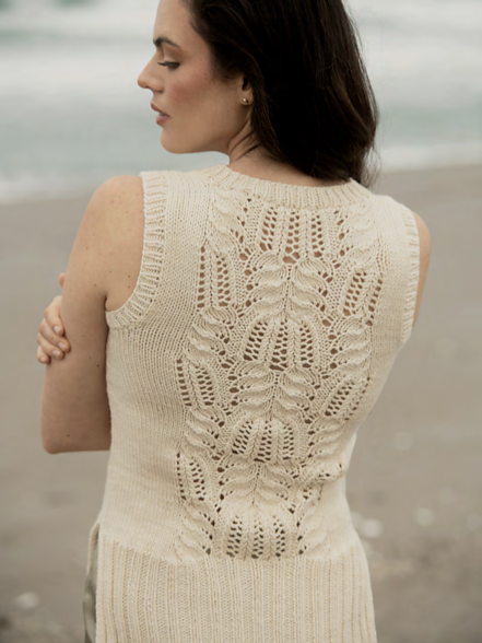 【layerd tank Knit】　アカネウツノミヤ Signature Cashmere Ribbed V-Neck Tank – NAADAM