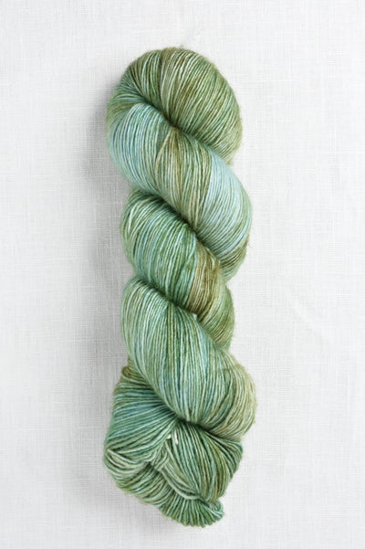 Madelinetosh Triple Twist Lost in Trees / Solid (Core)