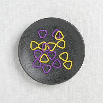Clover Stitch Markers Triangle (medium)