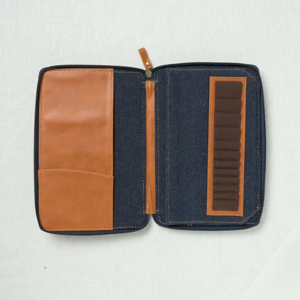 Lykke Oxford 5" Zipper Needle Case Denim with Camel Accent