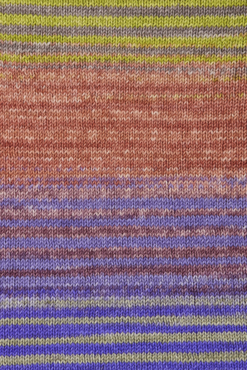 Urth Yarns Uneek Fingering 3035 swatch