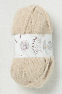 Lion Brand Feels Like Bliss 099Y Sand Dollar