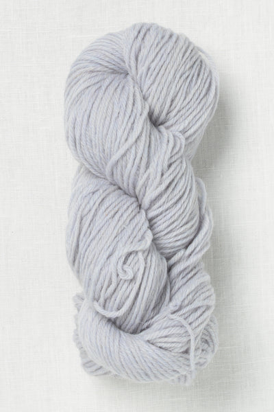 Universal Yarn Deluxe Worsted 15010 Ice Rustic