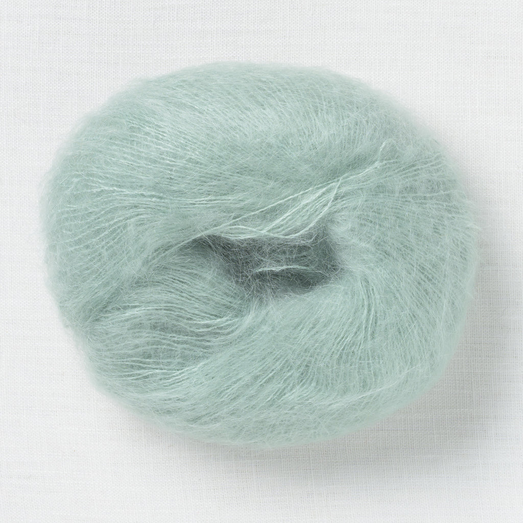 Novita Edith 3061 Poet