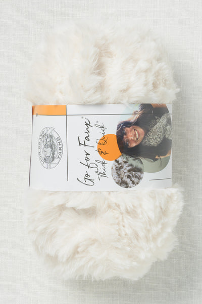 Lion Brand Go For Faux Thick & Quick 098AJ Baked Alaska