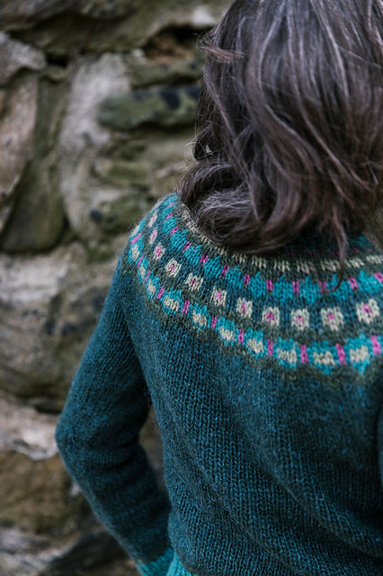 Grand Shetland Adventure Knits by Gudrun Johnston and Mary Jane Mucklestone