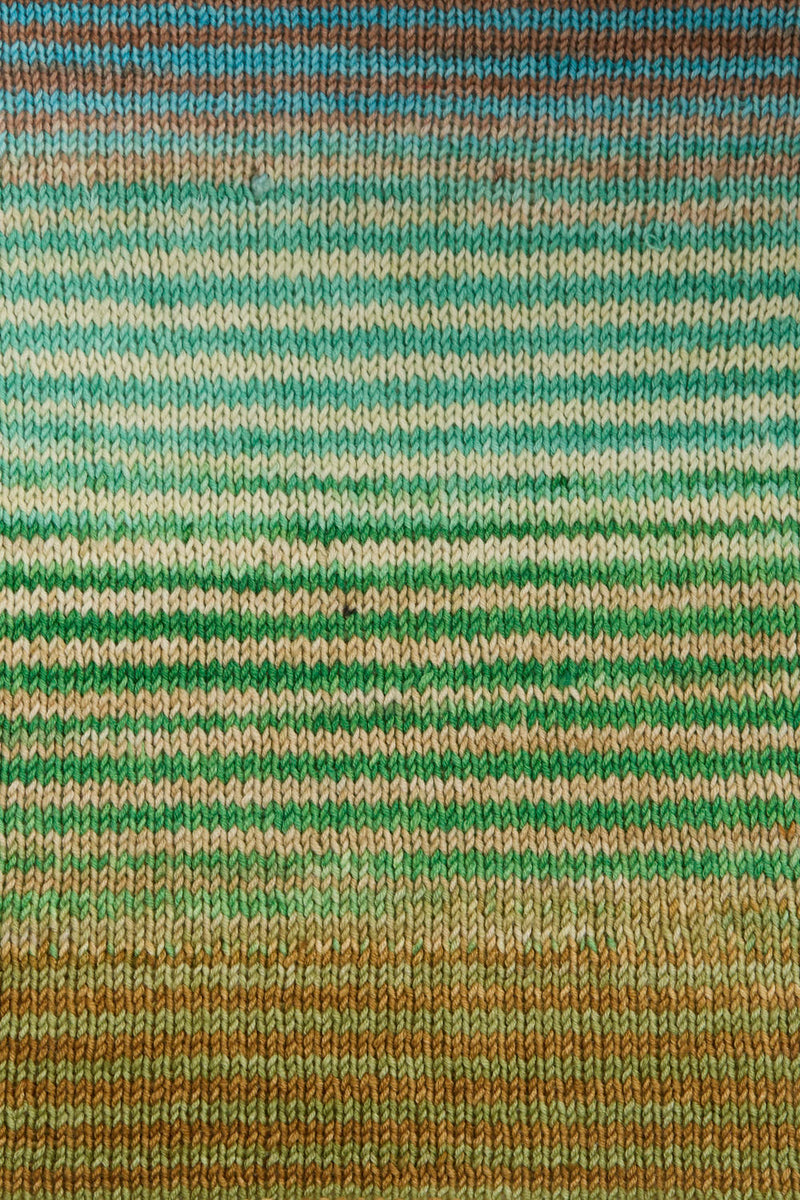 Urth Yarns Uneek DK 6034 swatch