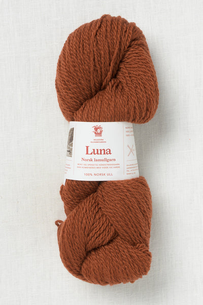 Hillesvåg Luna 442 Reddish Brown