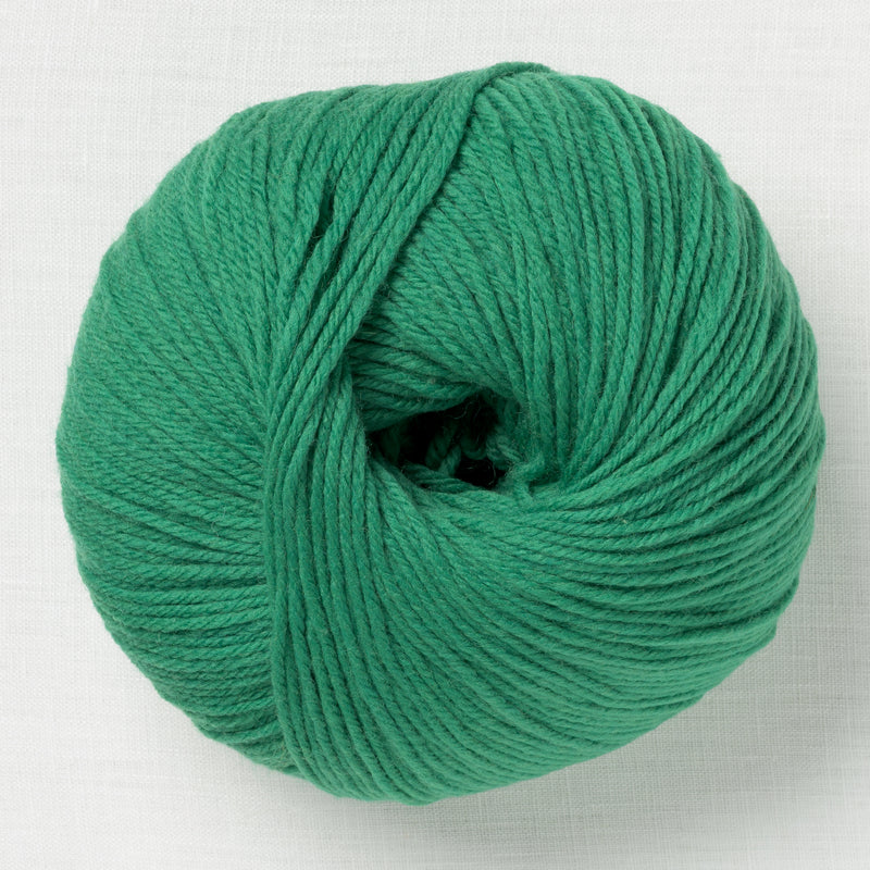 Universal Yarn Deluxe Worsted Superwash 738 Christmas Green