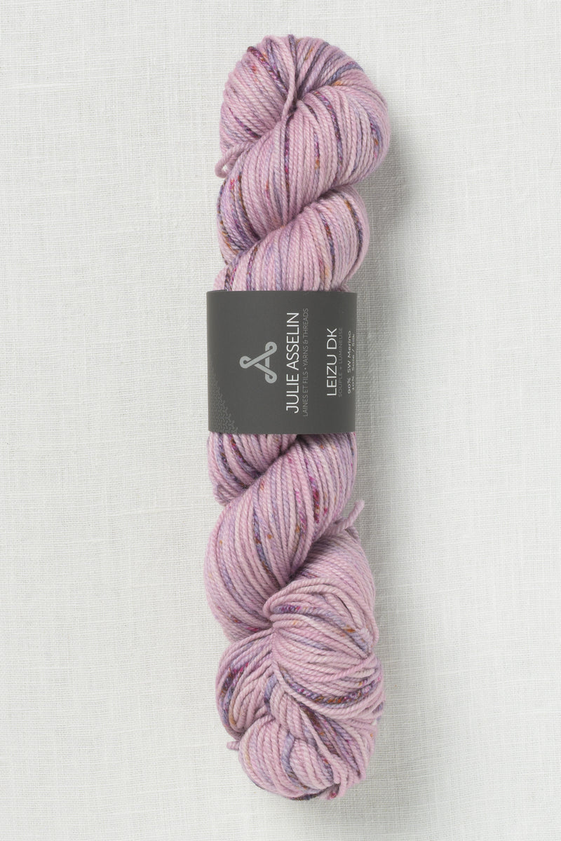 Julie Asselin Leizu DK Pinky Promise