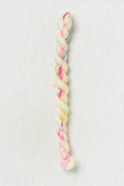 Madelinetosh Unicorn Tails Umbrella Sky (Core)