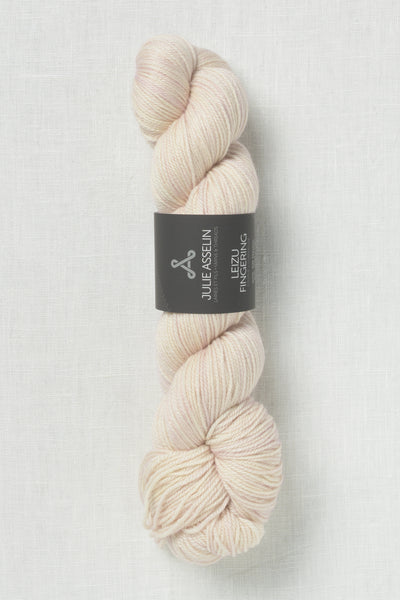 Julie Asselin Leizu Fingering Émilie