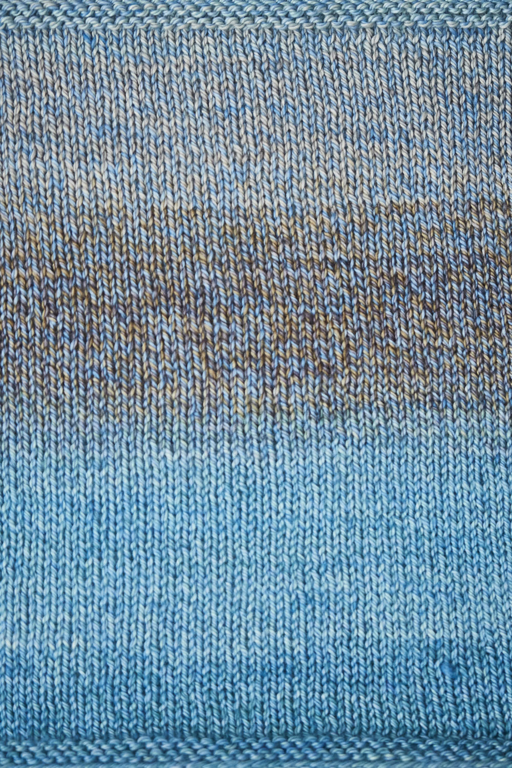 Urth Yarns Spiral Grain Light Worsted Jacaranda swatch