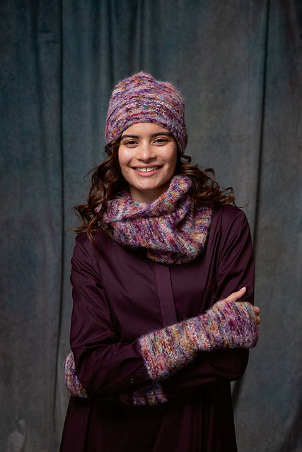 Angelica Mitts PTO-064_10 Lang Yarns