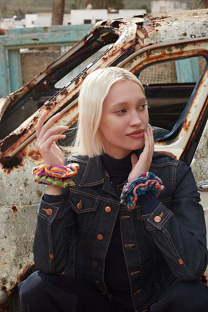 MOVE UP by WOOLADDICTS Design Team