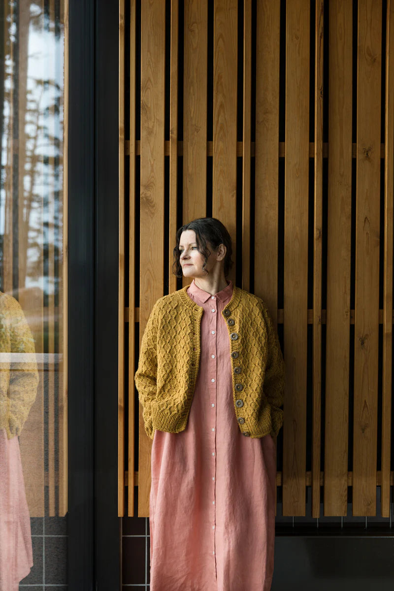 Laine Entwined by Meiju Kallio