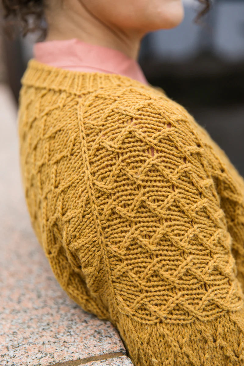 Laine Entwined by Meiju Kallio