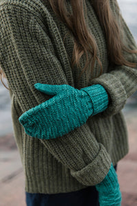 Laine Soothing Stitches Knits for a Quiet Mind by Paulina Kuunsola