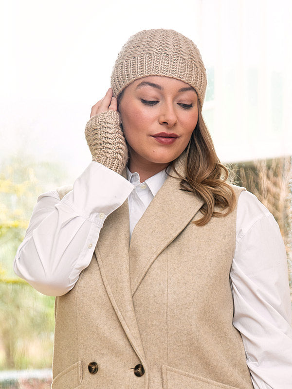 Astaire Hat and Mitts by Alison Green