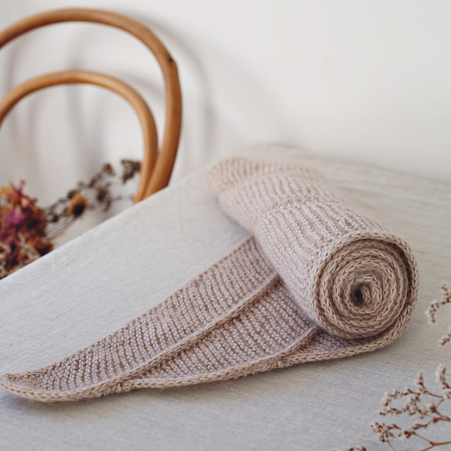 Askell shawl by Solenn Couix-Loarer