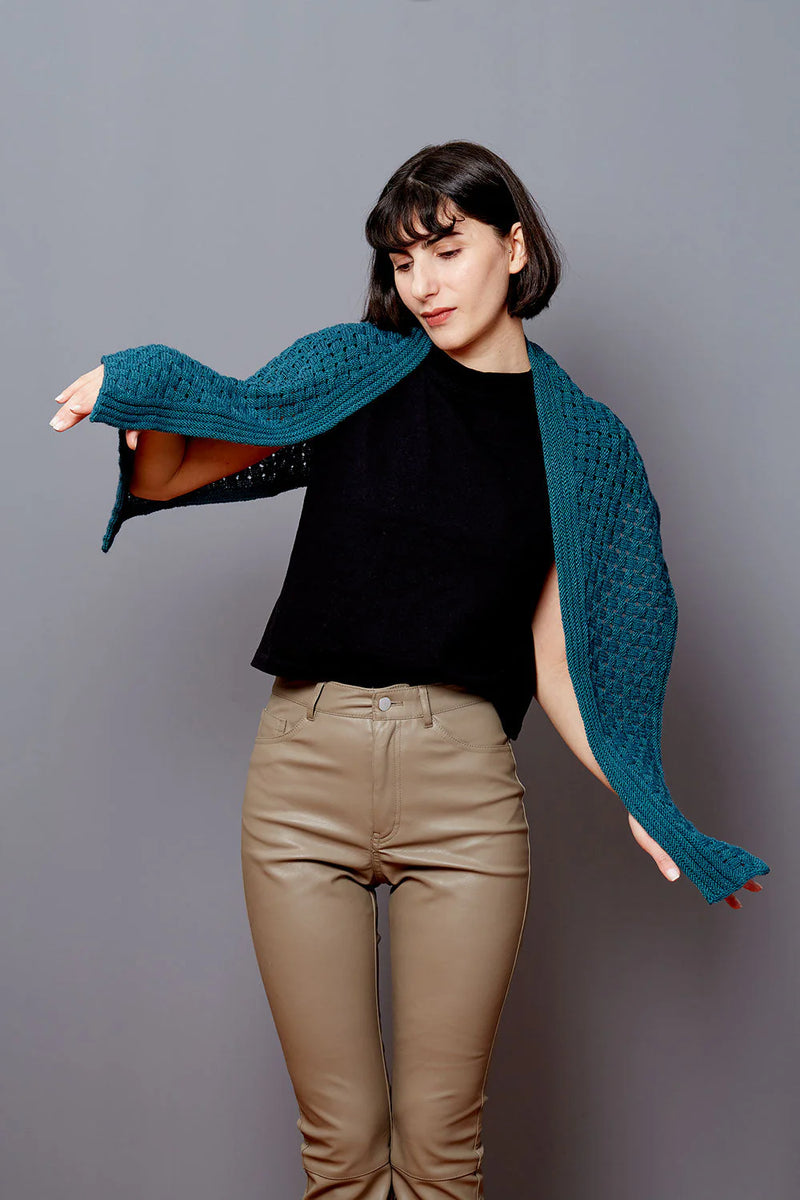 Attabi Scarf by Nina Holubcova