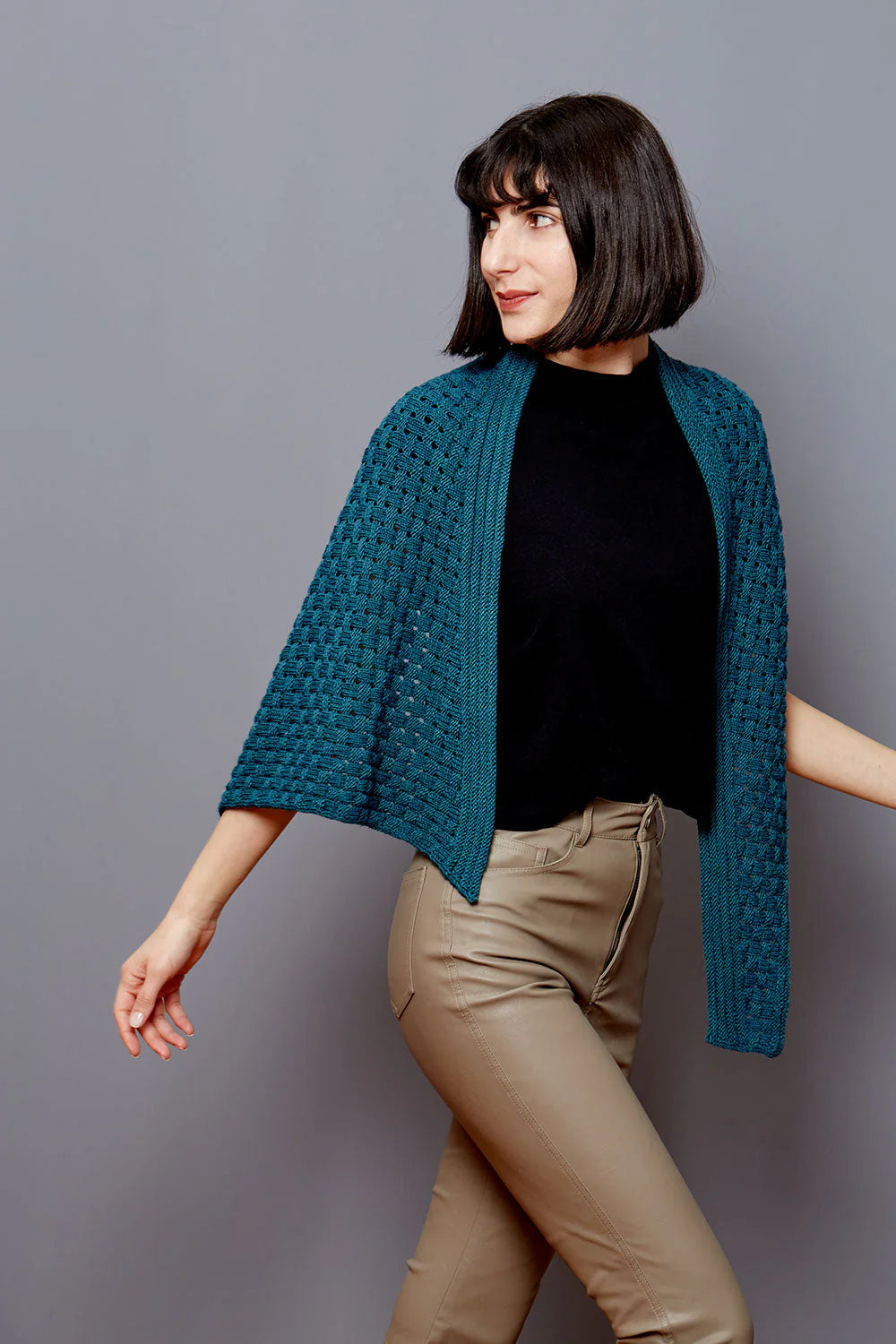 Attabi Scarf by Nina Holubcova