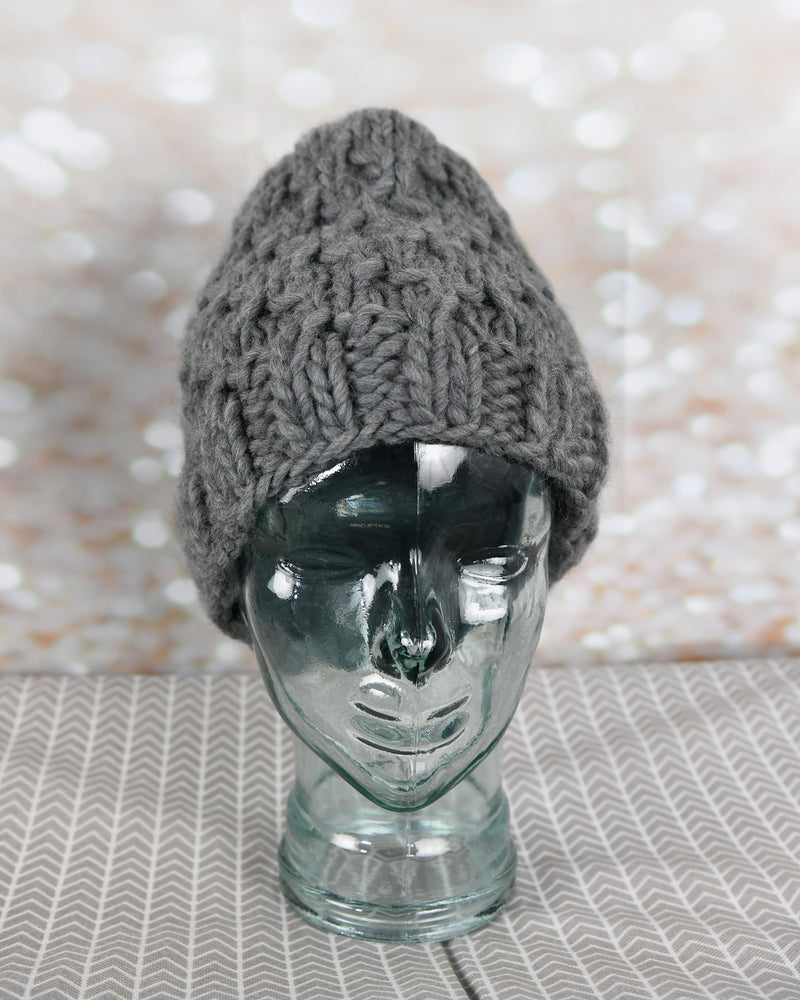 Twist Hat by Shannon Dunbabin