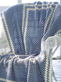 Blue Afghan (Afghan Bleu, Cobija Tipo Afgano Azul) by Bernat Design Studio