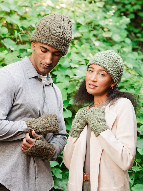 Back Bay Hat and Mitts by Åsa Buchta