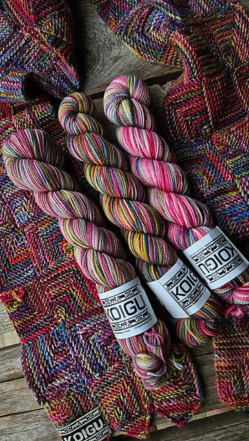 Basic Squares Scarf by Maie Landra