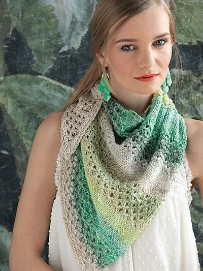 Triangular Shawl by Laura Zukaite