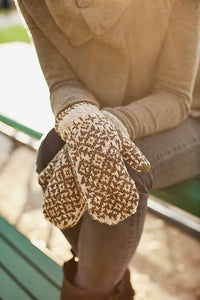 Burnham Mitts by Leila Raven