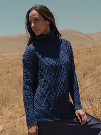 Perla Pullover by Laura Zukaite
