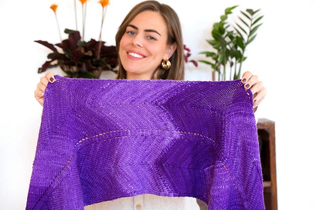 Monokrom Worsted Chevron Scarf by Urth Yarns