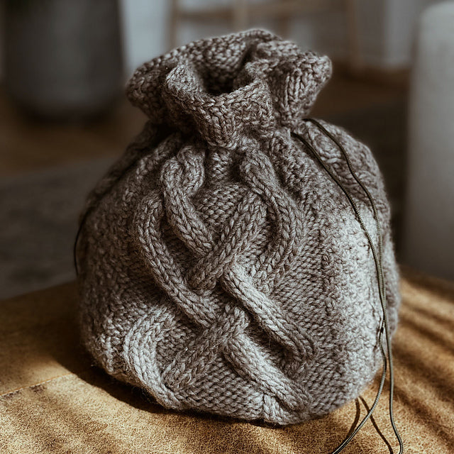 Chunky Comfort Keeper Bag by Julia Disini – Wool and Company