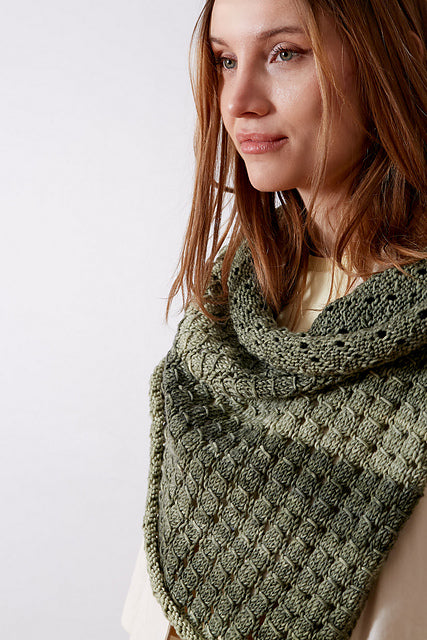 Cobblestone Shawl by Catherine Salter Bayar