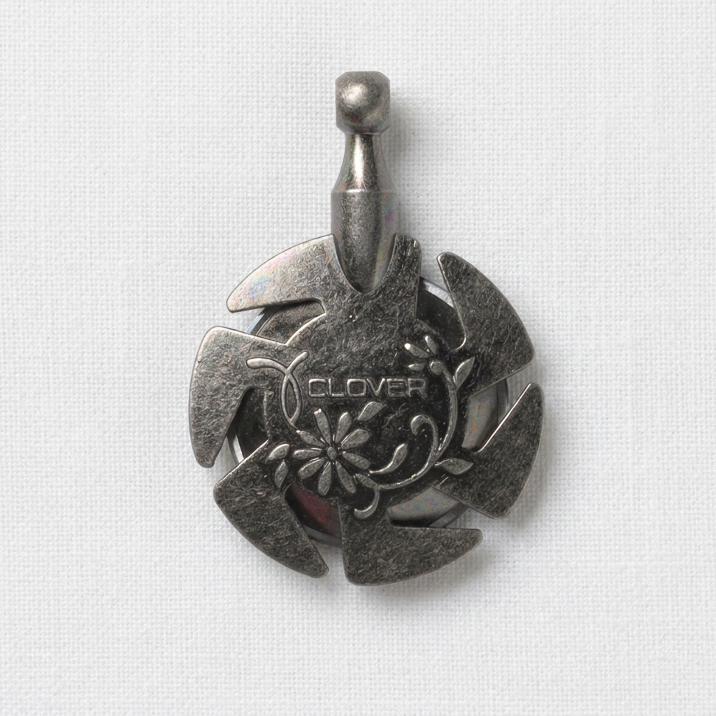 Clover Yarn Cutter Pendant Antique Silver