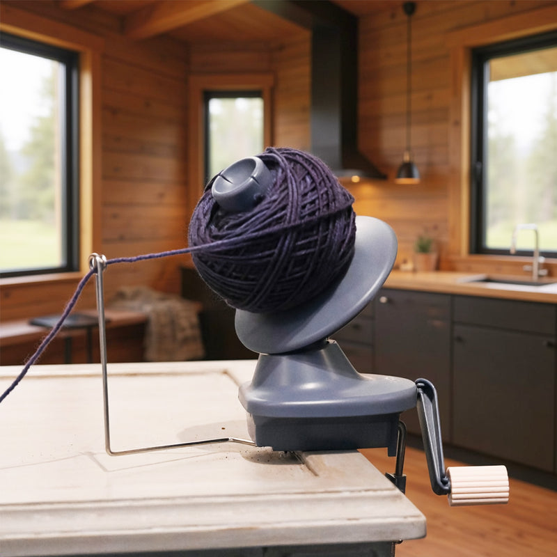 Clover Yarn Ball Winder