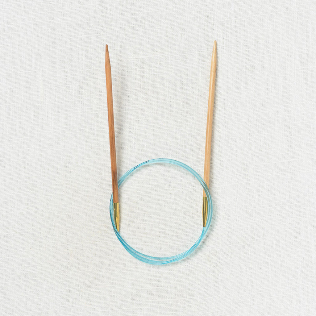 Addi Olive Wood Fixed Circular 32"