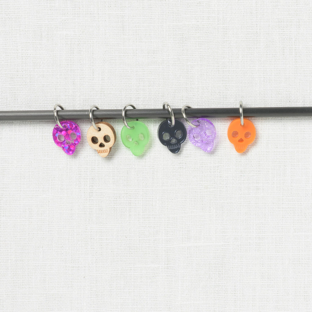 Katrinkles 2025 Glow In The Dark Skull Stitch Marker Set, 6 ct.