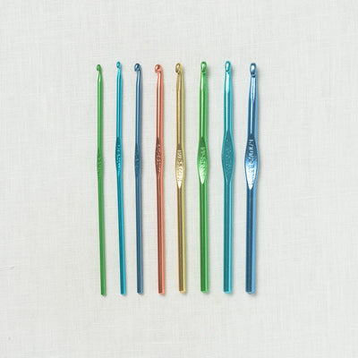 Boye Tapered Throat Anodized Aluminum Crochet Hook Set