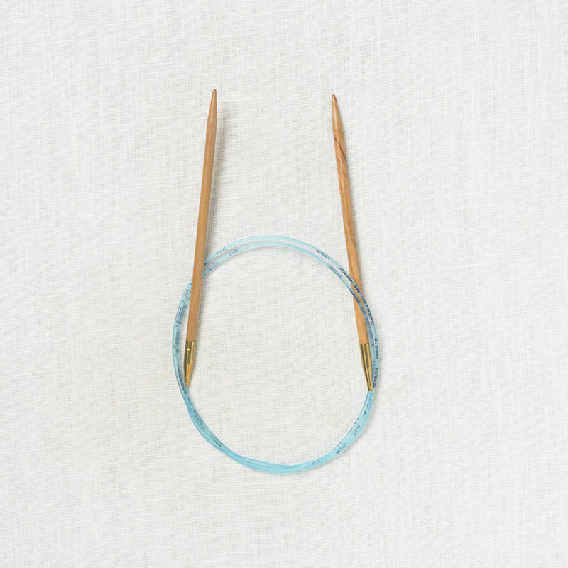 Addi Olive Wood Fixed Circular 40"