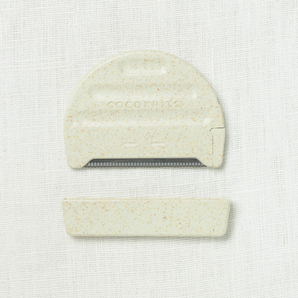 Cocoknits Fuzz Off Comb II