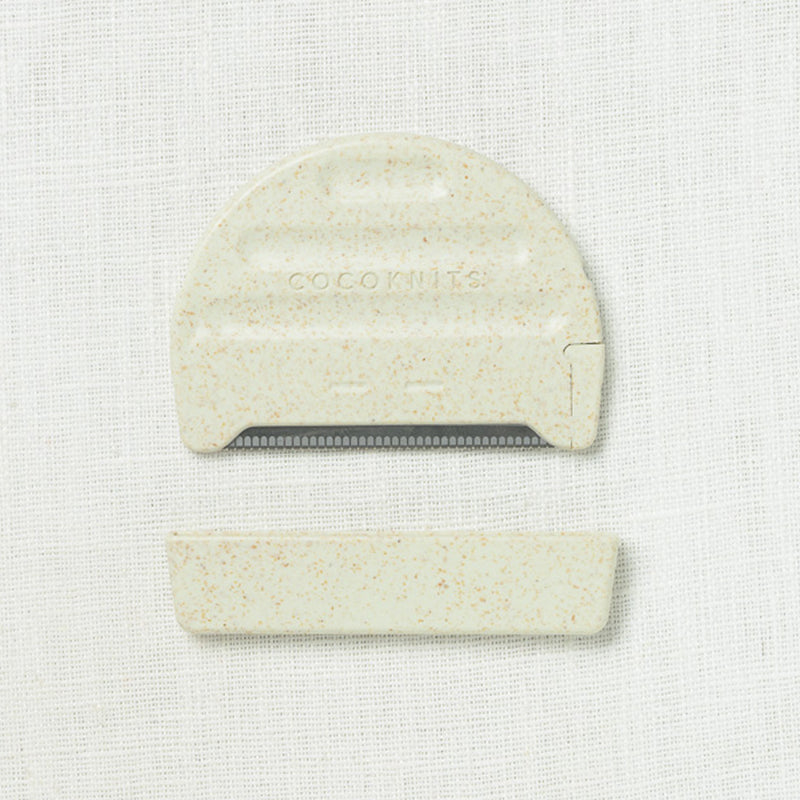 Cocoknits Fuzz Off Comb II