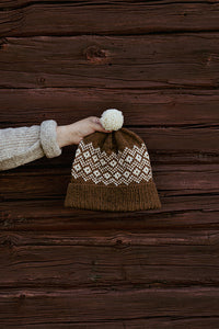 Lakeside Stitches: Gentle Knits from the North by Ronja Hakalehto