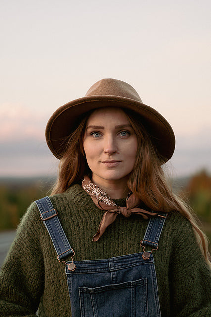 Laine Unfolding Landscapes: 17 Knits for the Road by Ronja Hakalehto
