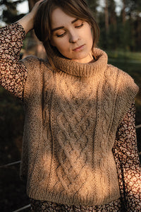 Lakeside Stitches: Gentle Knits from the North by Ronja Hakalehto