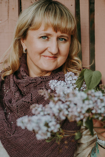 Laine Seasons of Stitches by Justyna Lorkowska