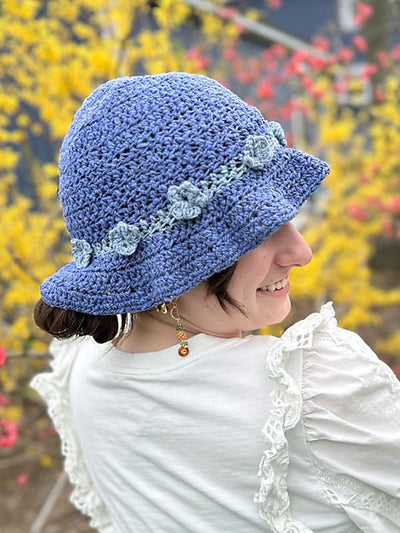 Daisy Chain (Crochet) by Mel Kennelly